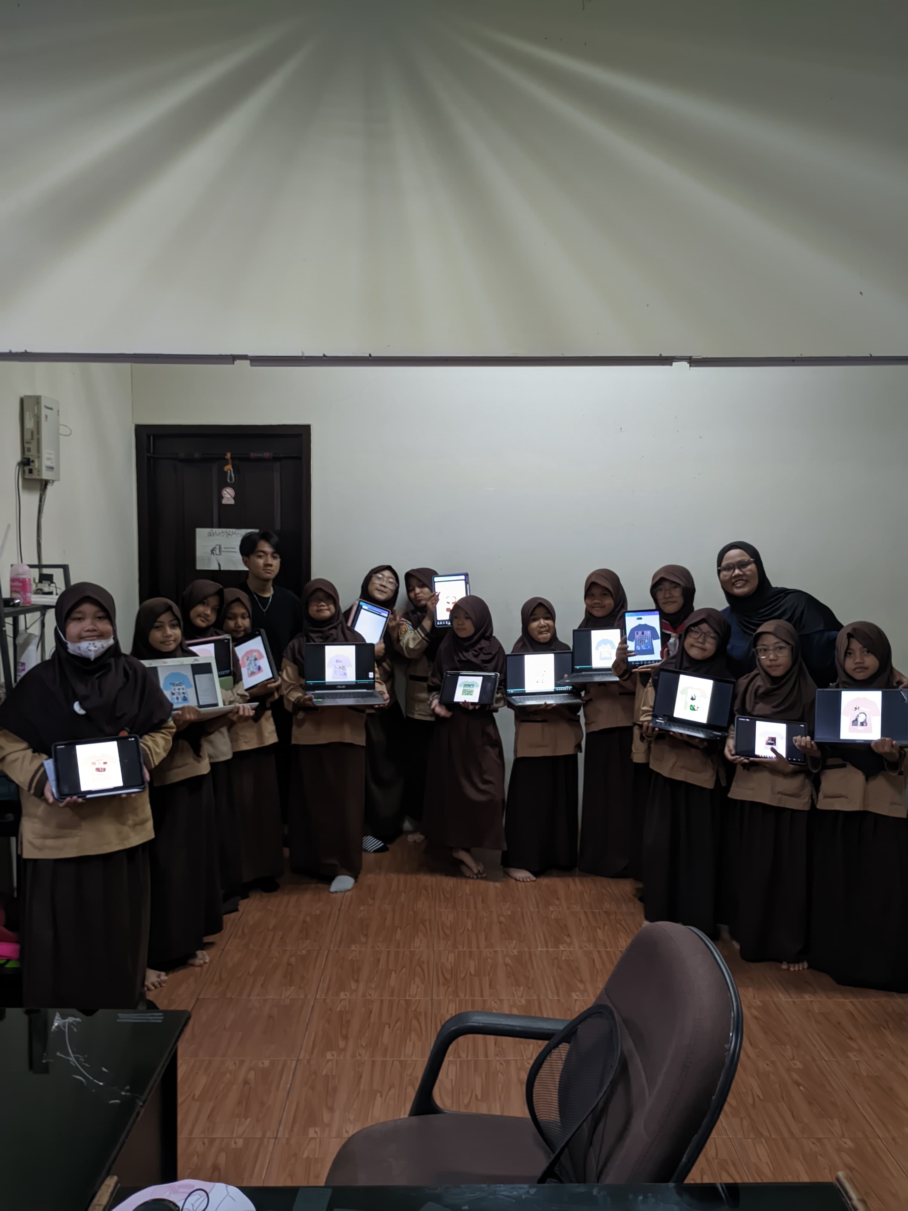 Design Canva Class photo 2