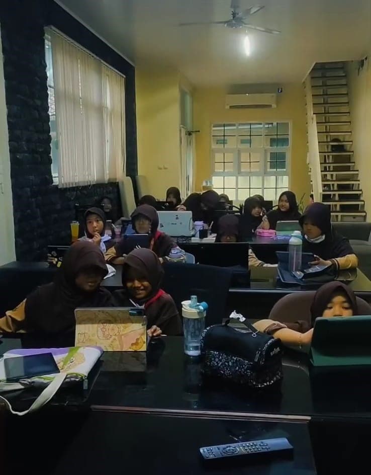 Design Canva Class photo 7